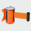Enrollador de pared naranja y cinta naranja 3m